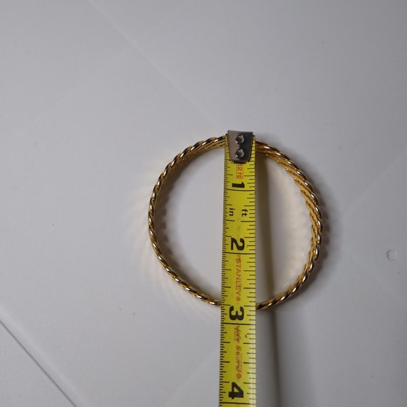 Vintage Solid Decorative Metal Bangle - Picture 10 of 11